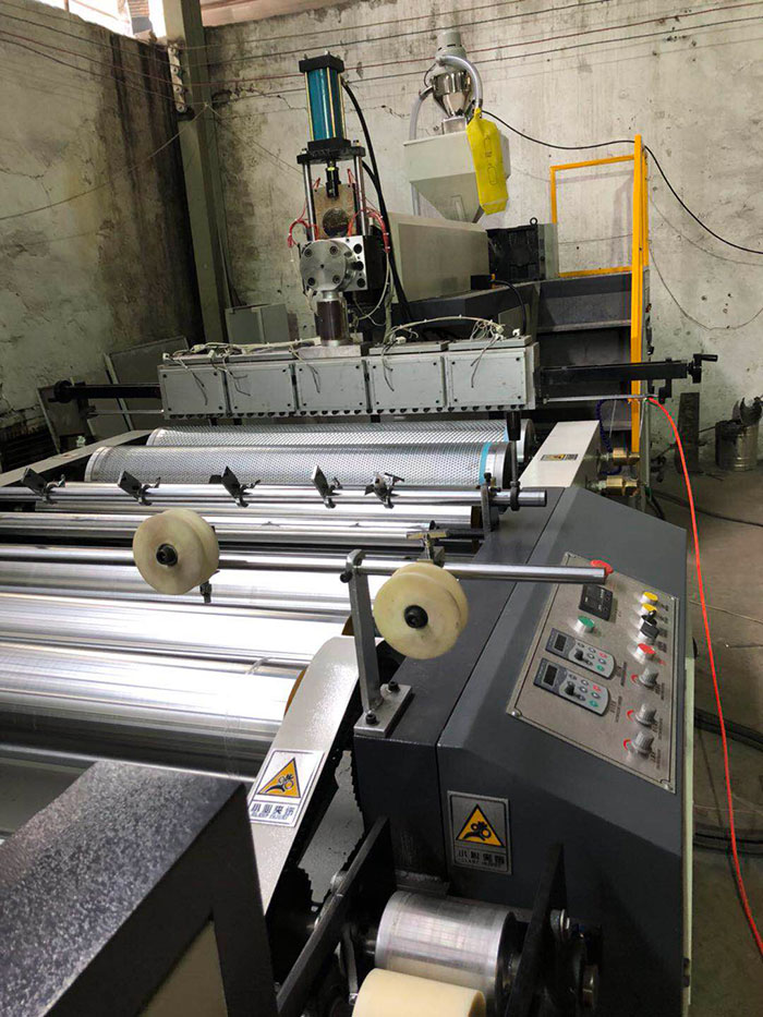 LSPE1600型全自動高速聚乙烯氣泡膜機（氣墊膜機）設(shè)備氣泡膜機器12
